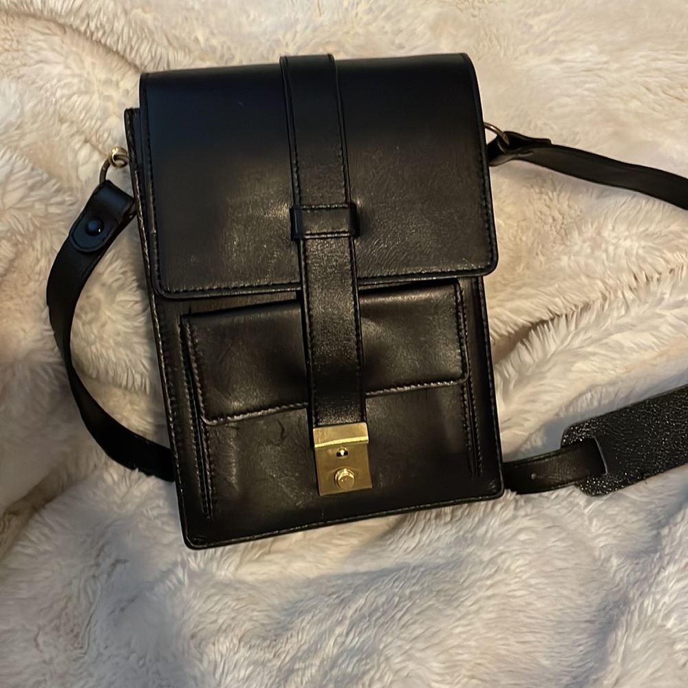 Ateliers D’ARMANCON vintage black shoulder bag